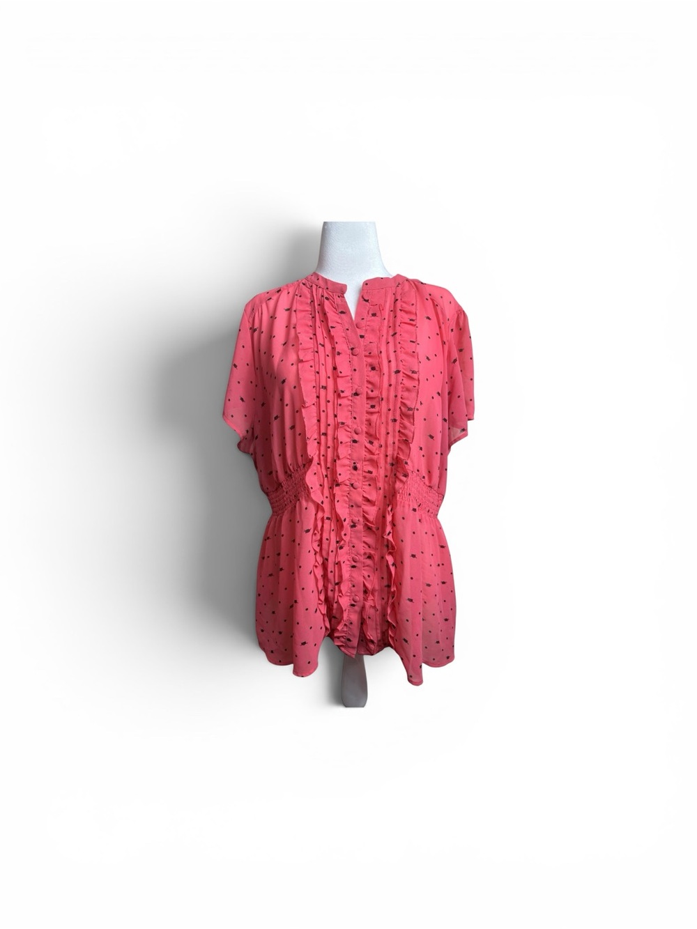 Torrid Coral top with front ruffles and subtle cat pattern size 3-3X/22-24